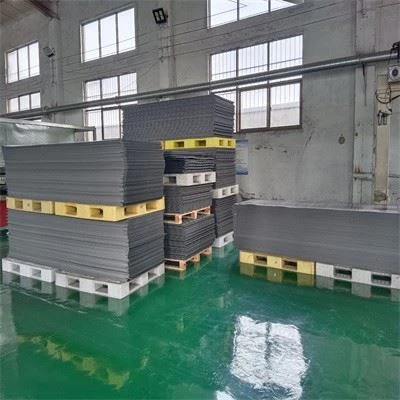 Black Polyethylene Sheet for Liners and Panels
